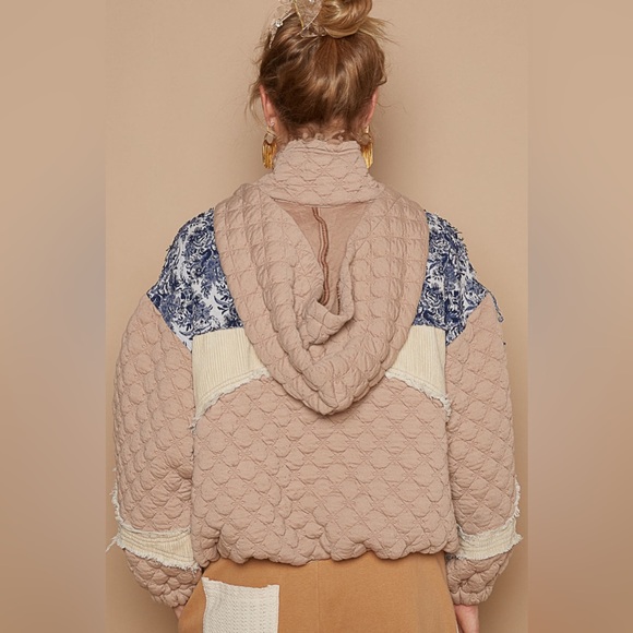 433. POL LAST 2! Jacket Coat Oversized Tan Quilted Jacquard hooded  Zip - Picture 5 of 5